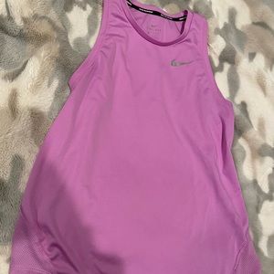 nike tank top🤍
